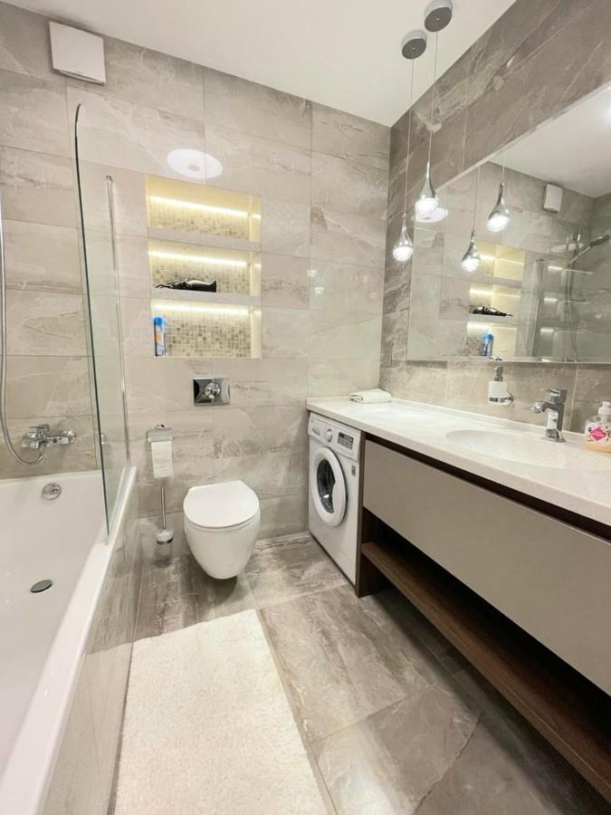 1 Room 60M2 Center Of Obolon Near River Side. 11 Floor Kiev Exterior foto